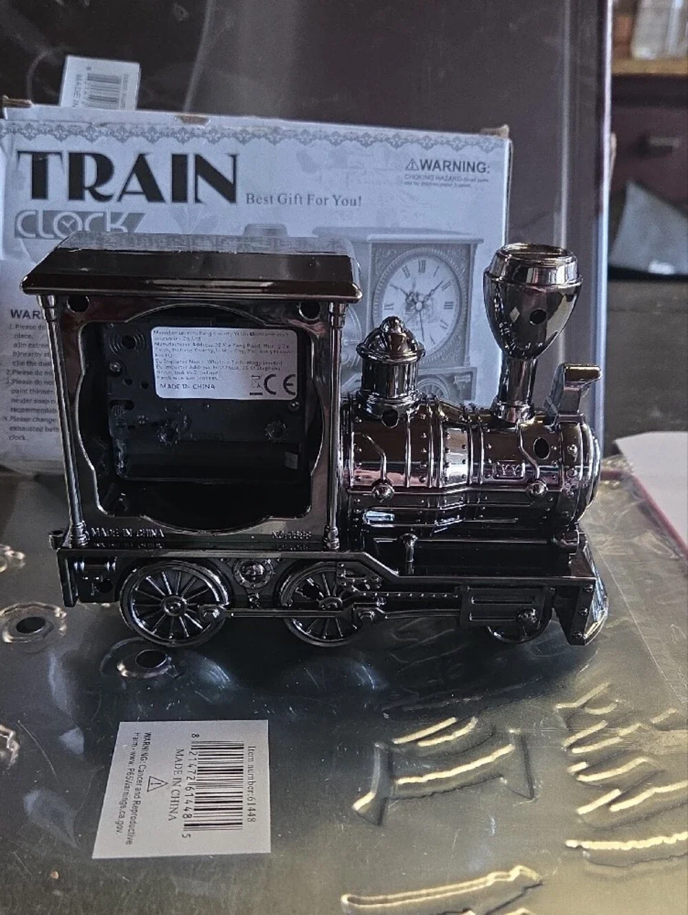 TRAIN Black Locomotive Quartz Table Clock